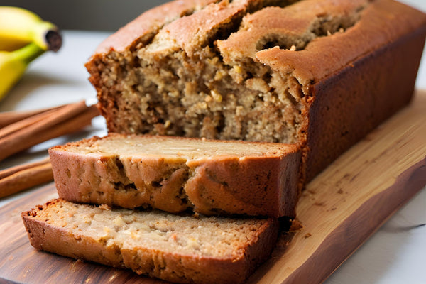 Pão de banana úmido com um toque de canela