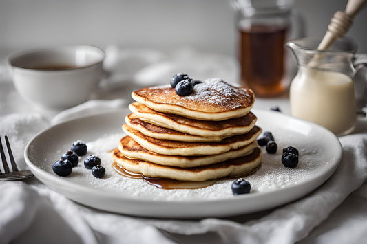 Panquecas de ricota fofas com frutas frescas